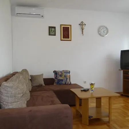 Apartment Milka *